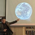 Poznati astronom Ante Radonić održao vrlo zanimljivo predavanje o najaktualnijoj svemirskoj temi, povratku čovjeka u orbitu oko Mjeseca